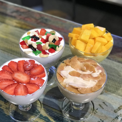 Variety of fruit creams served at Gup Shup Restaurant | Bhukkad Balak Reviews